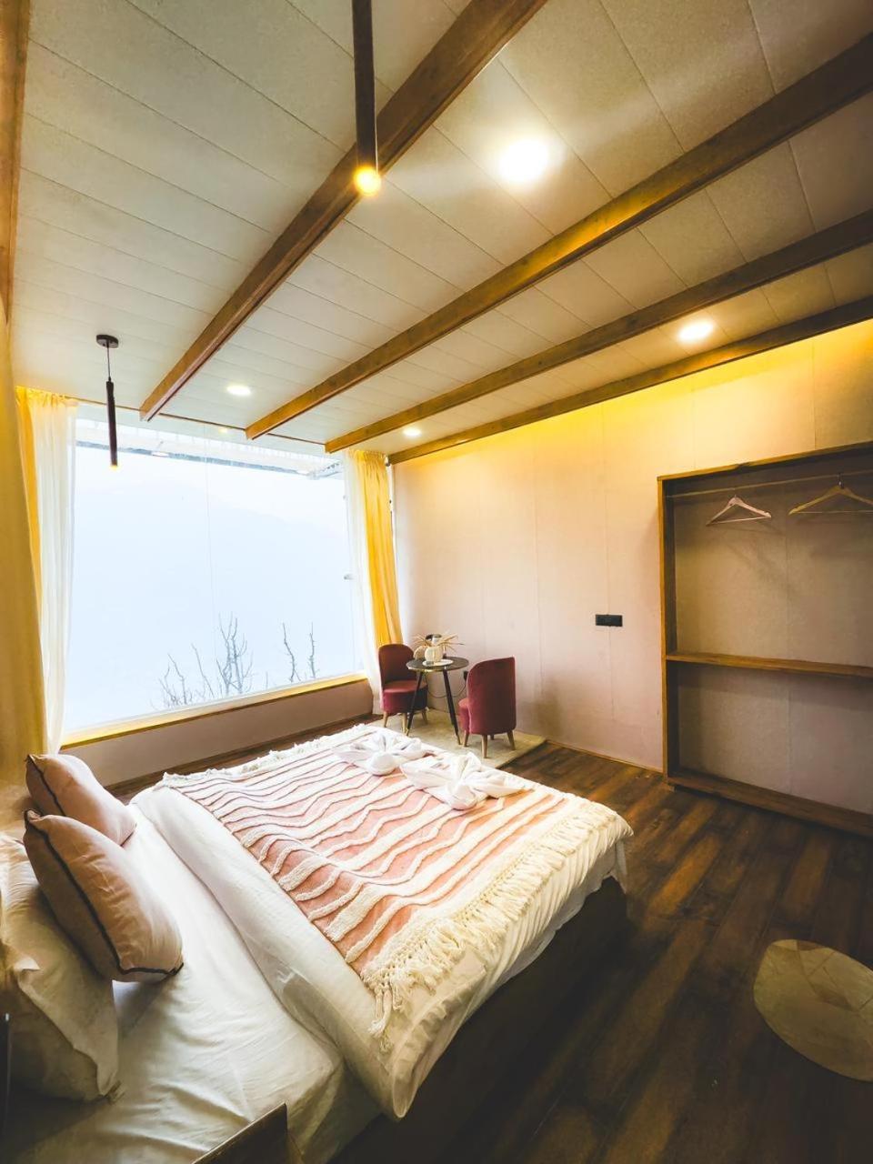 Infinity Sky Glamps Hotel Manali  Bagian luar foto